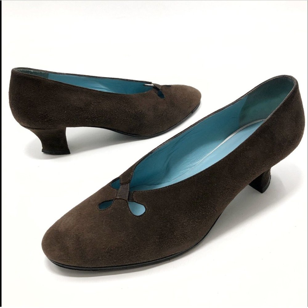 EUC Vintage Thierry Rabotin brown suede low heel pumps 9.5